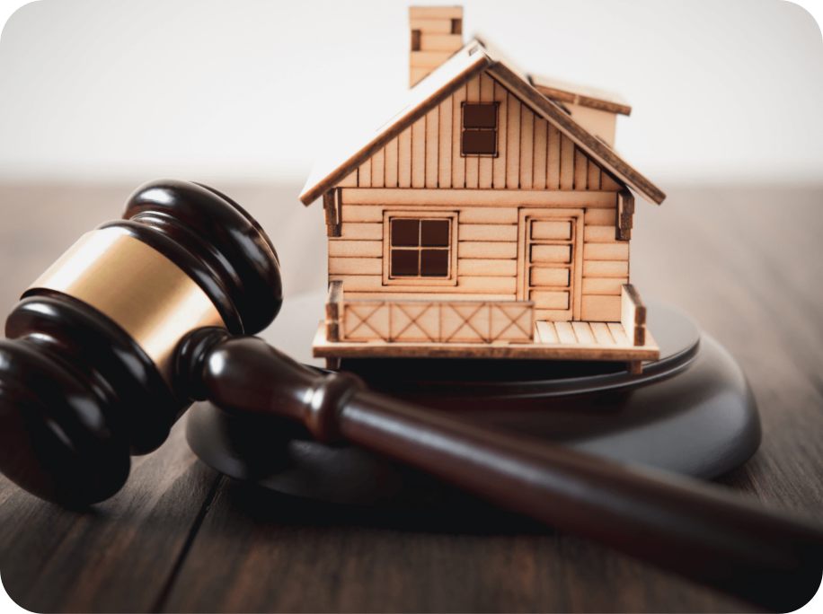 Ilustração representativa da área de Direito Imobiliário, focada em usucapião, adjudicação e contratos